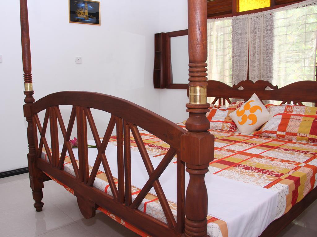 Sethun House Hotel Mirissa Kamer foto