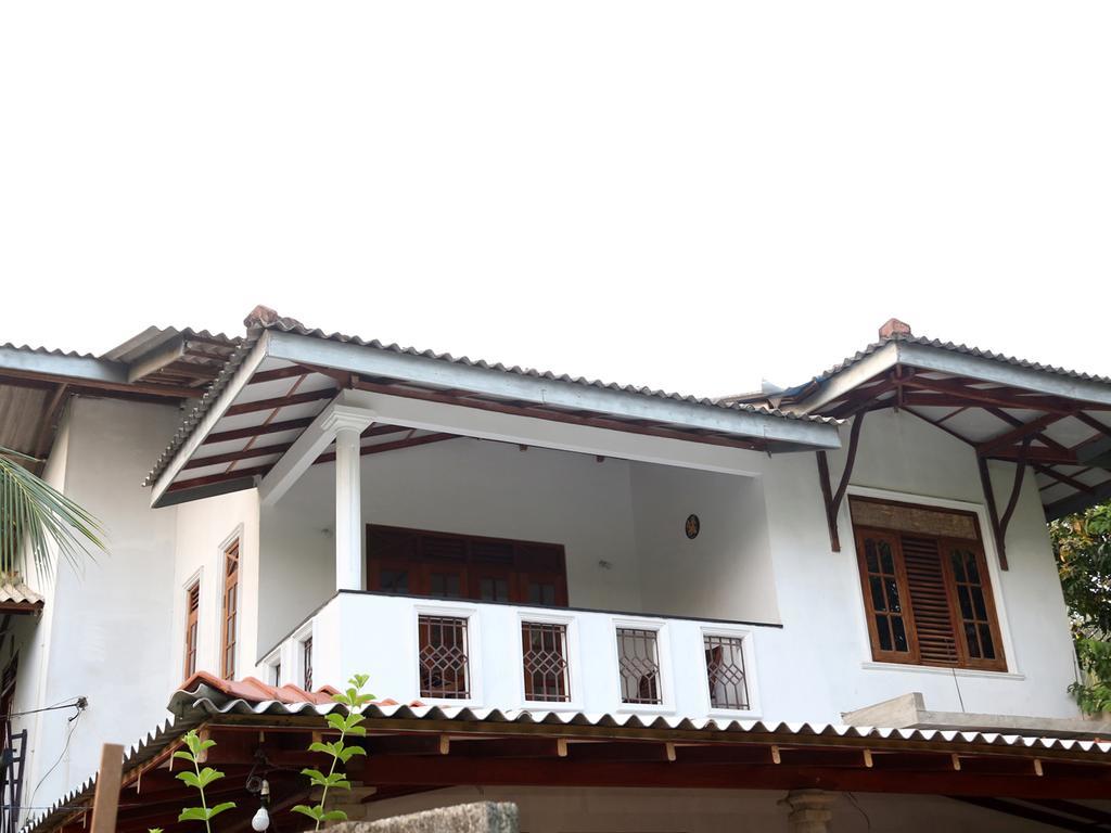 Sethun House Hotel Mirissa Kamer foto